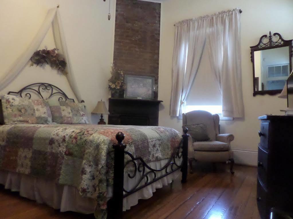 Garden District Bed And Breakfast ニューオーリンズ エクステリア 写真